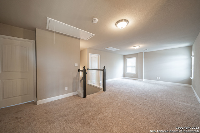 Image 33 of 49 For 12911 Brewster