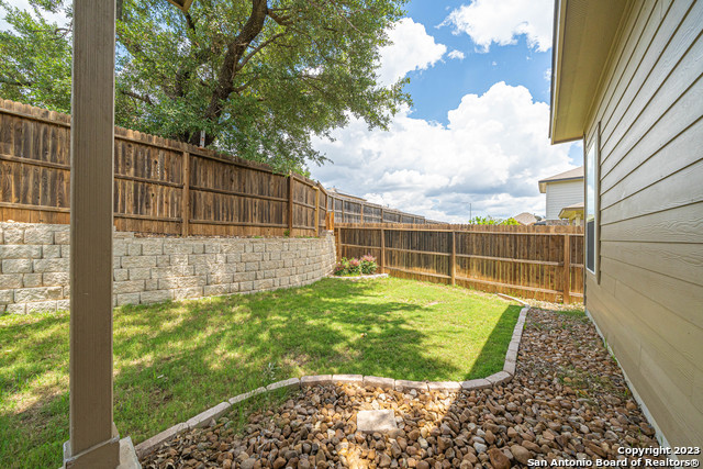 Image 44 of 49 For 12911 Brewster