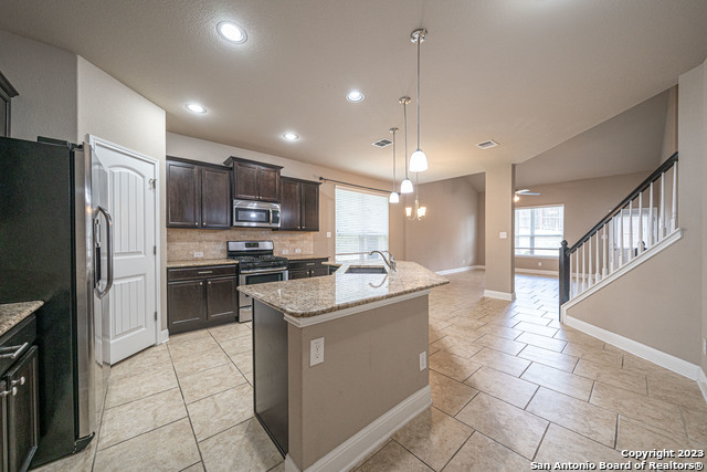 Image 6 of 49 For 12911 Brewster