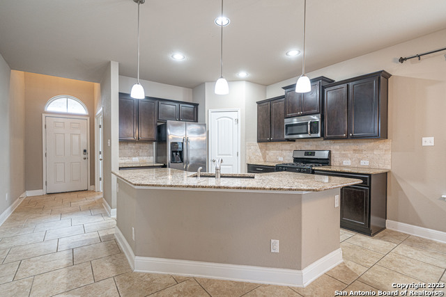 Image 7 of 49 For 12911 Brewster