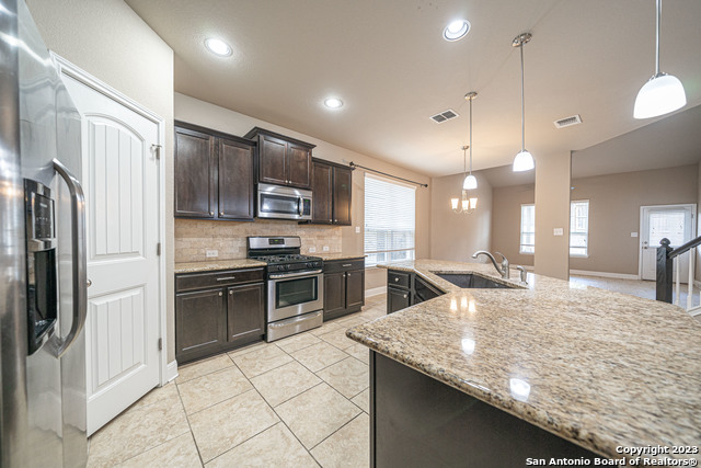 Image 9 of 49 For 12911 Brewster