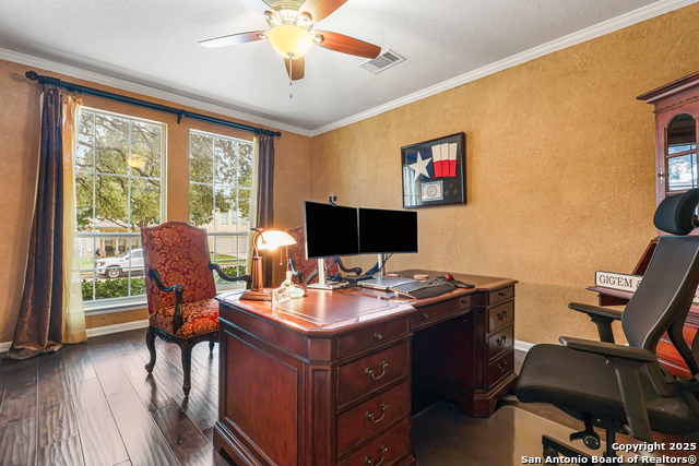 Image 12 of 37 For 913 Desert Bluff