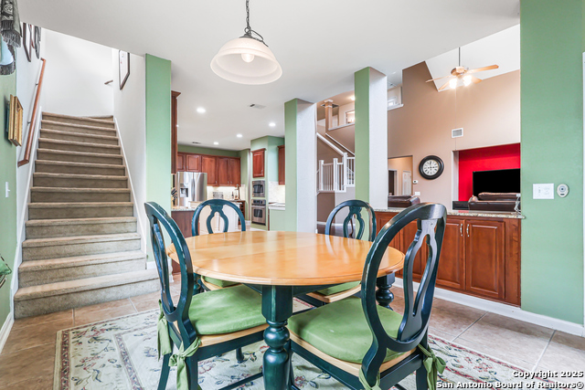 Image 15 of 37 For 913 Desert Bluff