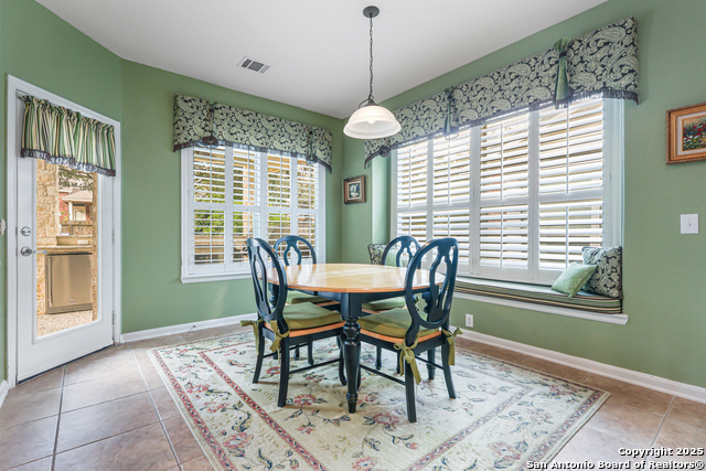 Image 16 of 37 For 913 Desert Bluff