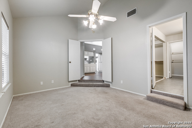 Image 14 of 25 For 11807 Sunburst  403