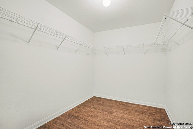 Listing photo id 11 for 7329 Canyon Light