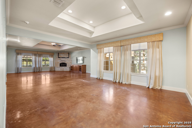 Image 11 of 28 For 1200 Doe Run