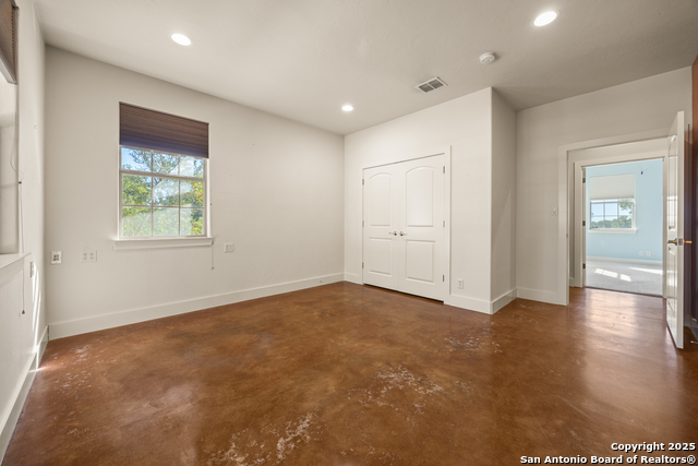 Image 12 of 28 For 1200 Doe Run