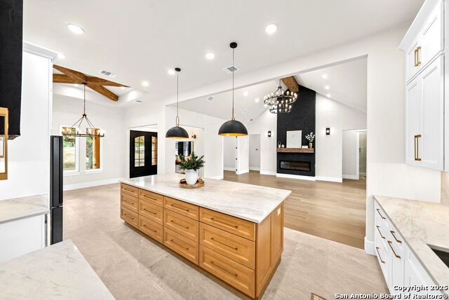 Listing photo id 9 for 1583 Palomino Springs