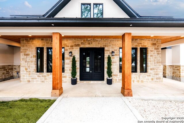 Listing photo id 1 for 1583 Palomino Springs