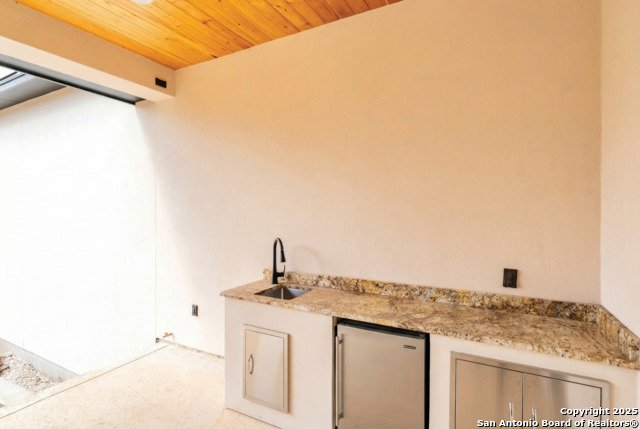 Listing photo id 50 for 1583 Palomino Springs