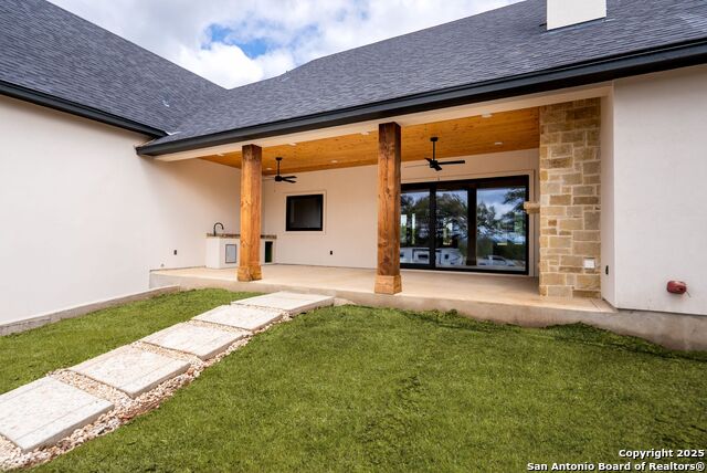 Listing photo id 52 for 1583 Palomino Springs