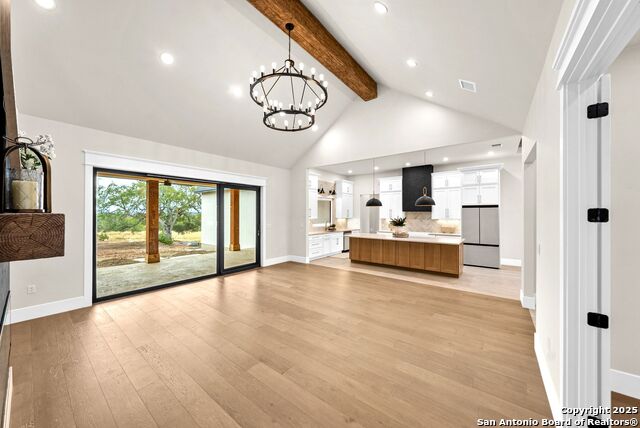 Listing photo id 5 for 1583 Palomino Springs