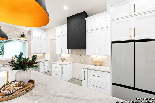 Listing photo id 7 for 1583 Palomino Springs