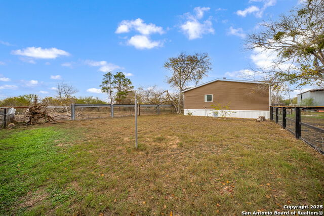 Listing photo id 19 for 155 County Road 6712