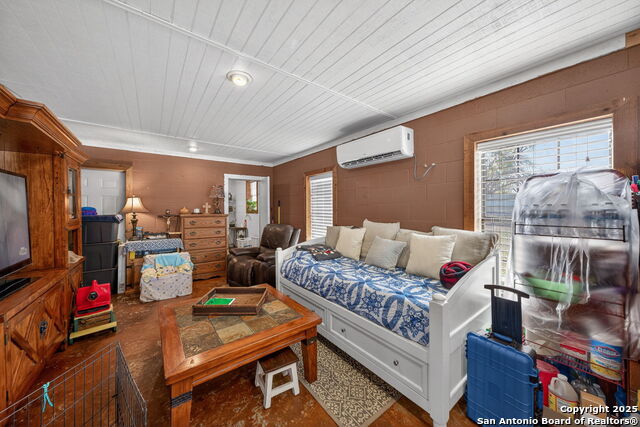 Listing photo id 23 for 155 County Road 6712