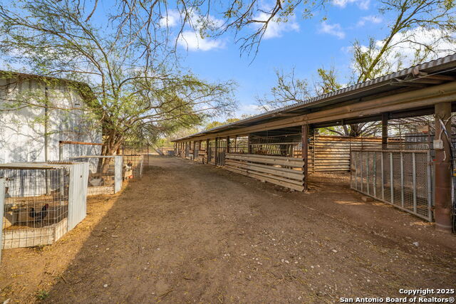 Listing photo id 30 for 155 County Road 6712