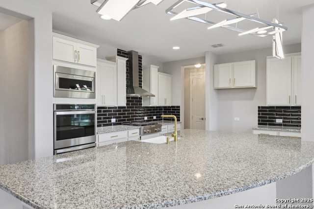 Image 10 of 50 For 333 Canon Hill