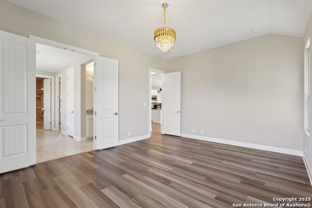 Image 29 of 50 For 333 Canon Hill