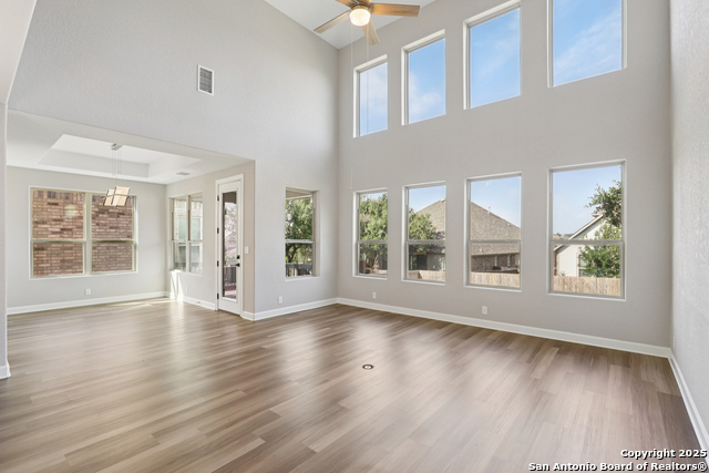 Image 4 of 50 For 333 Canon Hill