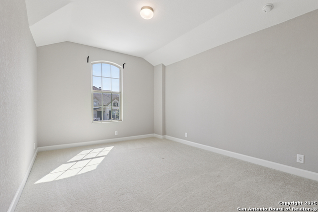 Image 40 of 50 For 333 Canon Hill