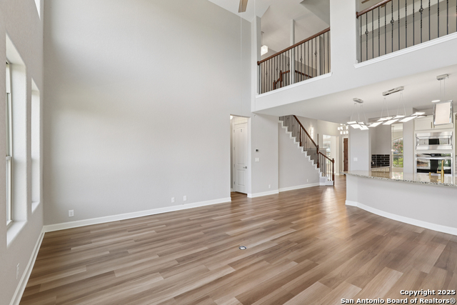 Image 6 of 50 For 333 Canon Hill