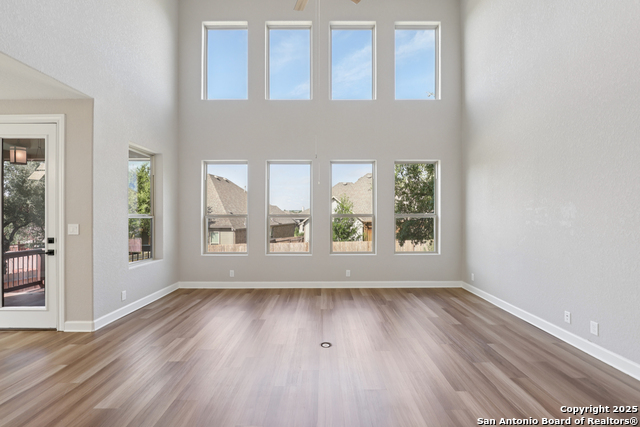 Image 8 of 50 For 333 Canon Hill