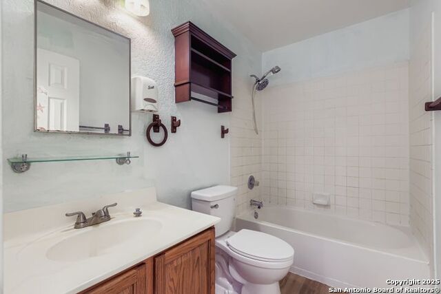 Image 23 of 32 For 14406 Biltmore