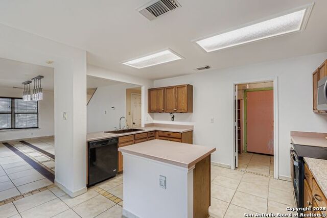 Image 8 of 32 For 14406 Biltmore