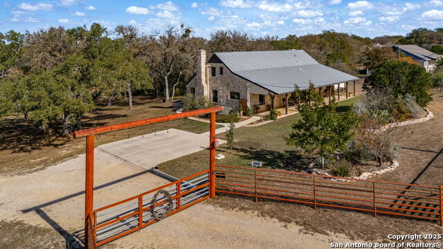 Details for 936 County Road 375, San Antonio, TX 78253