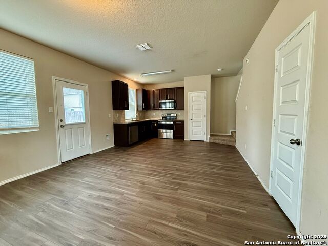 Image 5 of 14 For 10534 Green Rock