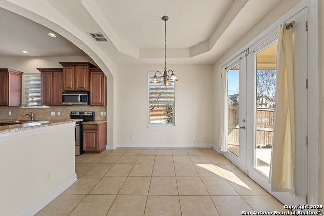 Image 16 of 47 For 11230 Begonia Rock