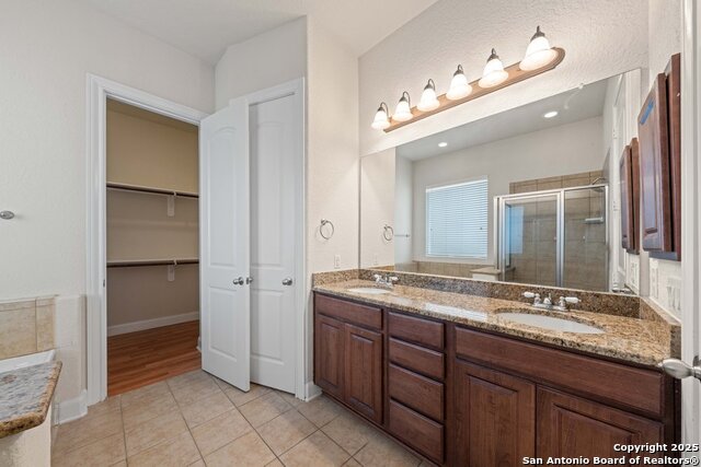 Image 22 of 47 For 11230 Begonia Rock