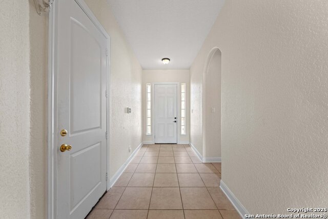 Image 4 of 47 For 11230 Begonia Rock