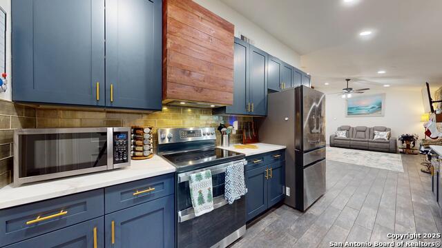 Image 19 of 50 For 8258 Phoenix