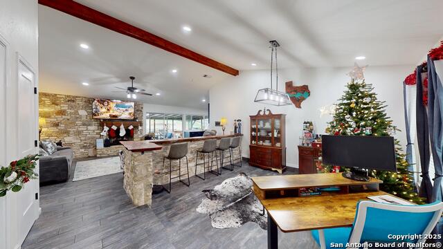 Image 3 of 50 For 8258 Phoenix