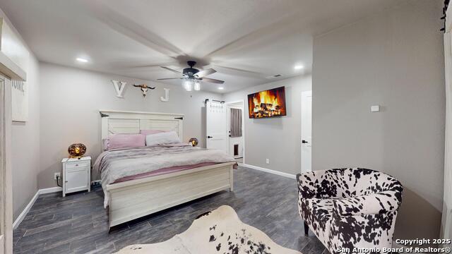 Image 33 of 50 For 8258 Phoenix