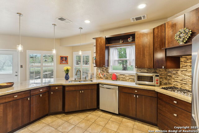 Image 16 of 49 For 27505 Boerne Cliff