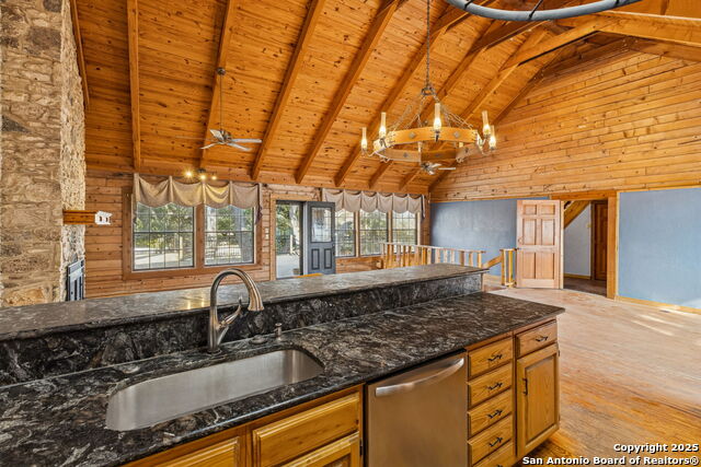 Listing photo id 24 for 430 Stoney Ridge