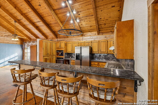 Listing photo id 25 for 430 Stoney Ridge