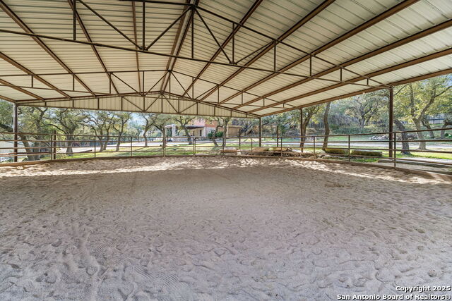 Listing photo id 1 for 430 Stoney Ridge