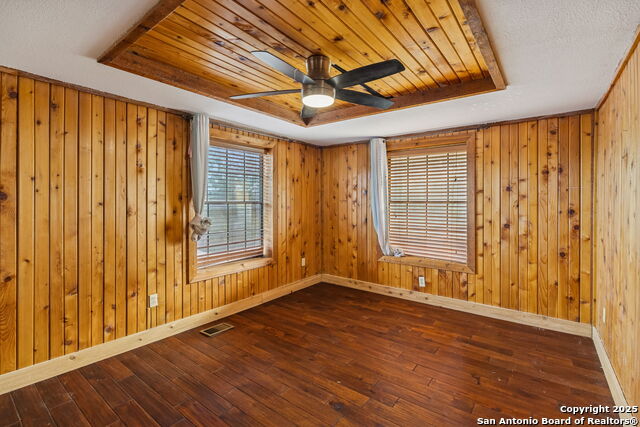 Listing photo id 30 for 430 Stoney Ridge