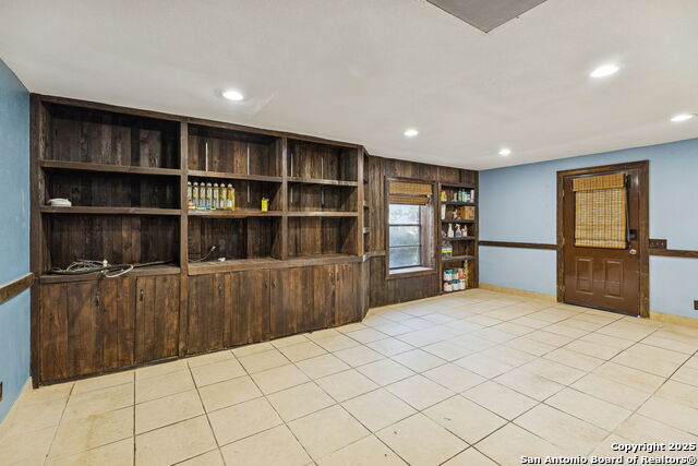 Listing photo id 39 for 430 Stoney Ridge