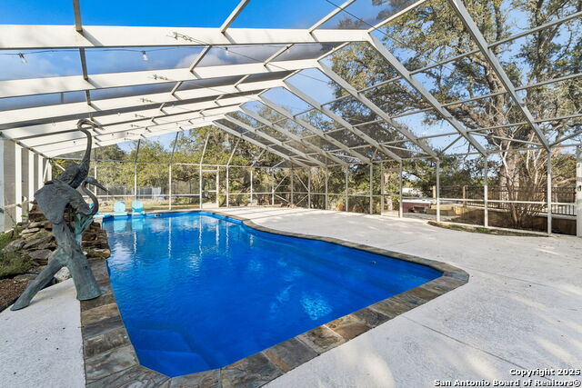 Listing photo id 43 for 430 Stoney Ridge