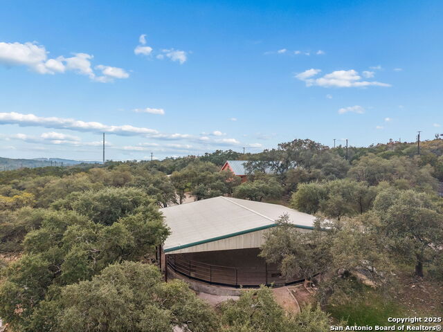 Listing photo id 73 for 430 Stoney Ridge