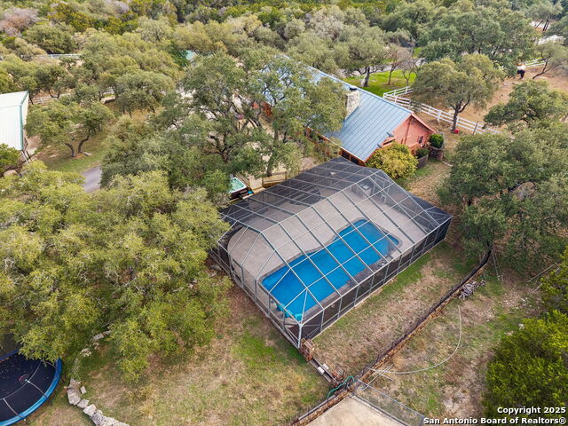 Listing photo id 76 for 430 Stoney Ridge