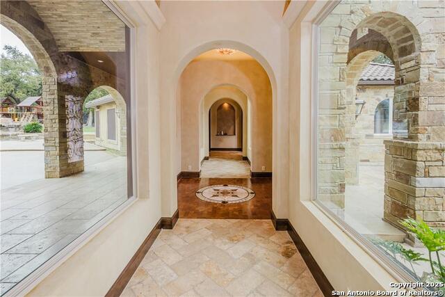 Image 4 of 46 For 1024 Spanish