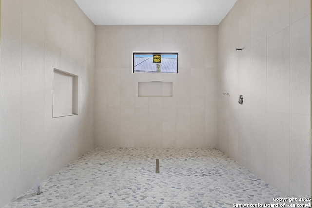 Image 13 of 25 For 23111 Tablerock