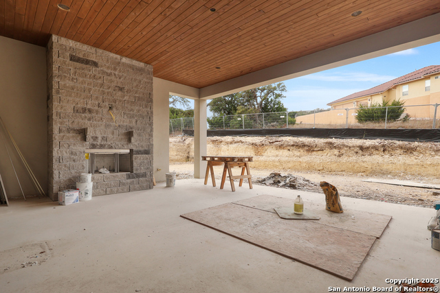 Image 23 of 25 For 23111 Tablerock