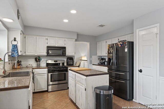 Image 10 of 27 For 7802 Benbrook